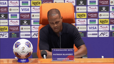 HLV Patrick Kluivert đau đớn sau khi chứng kiến Indonesia lỡ hẹn World Cup 2026